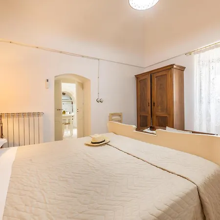 Trullo Paradise Pool بيت للعطل لوكوروتوندو