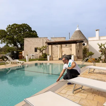 Trullo Paradise Pool Hébergement de vacances
