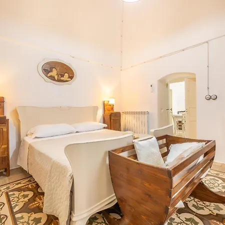 Trullo Paradise Pool Holiday home Locorotondo