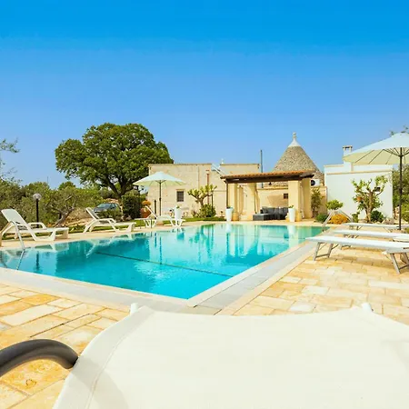 Trullo Paradise Pool * Locorotondo